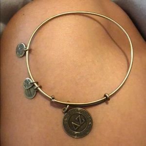Delta Zeta Alex and Ani